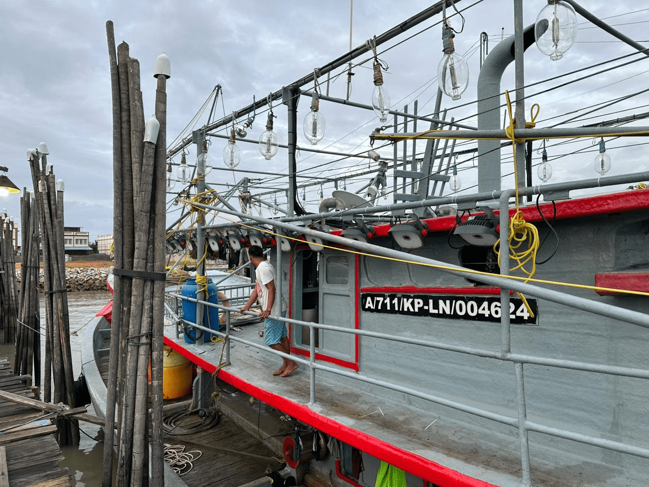 fishing boat light