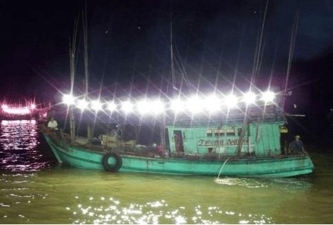 fishing boat light