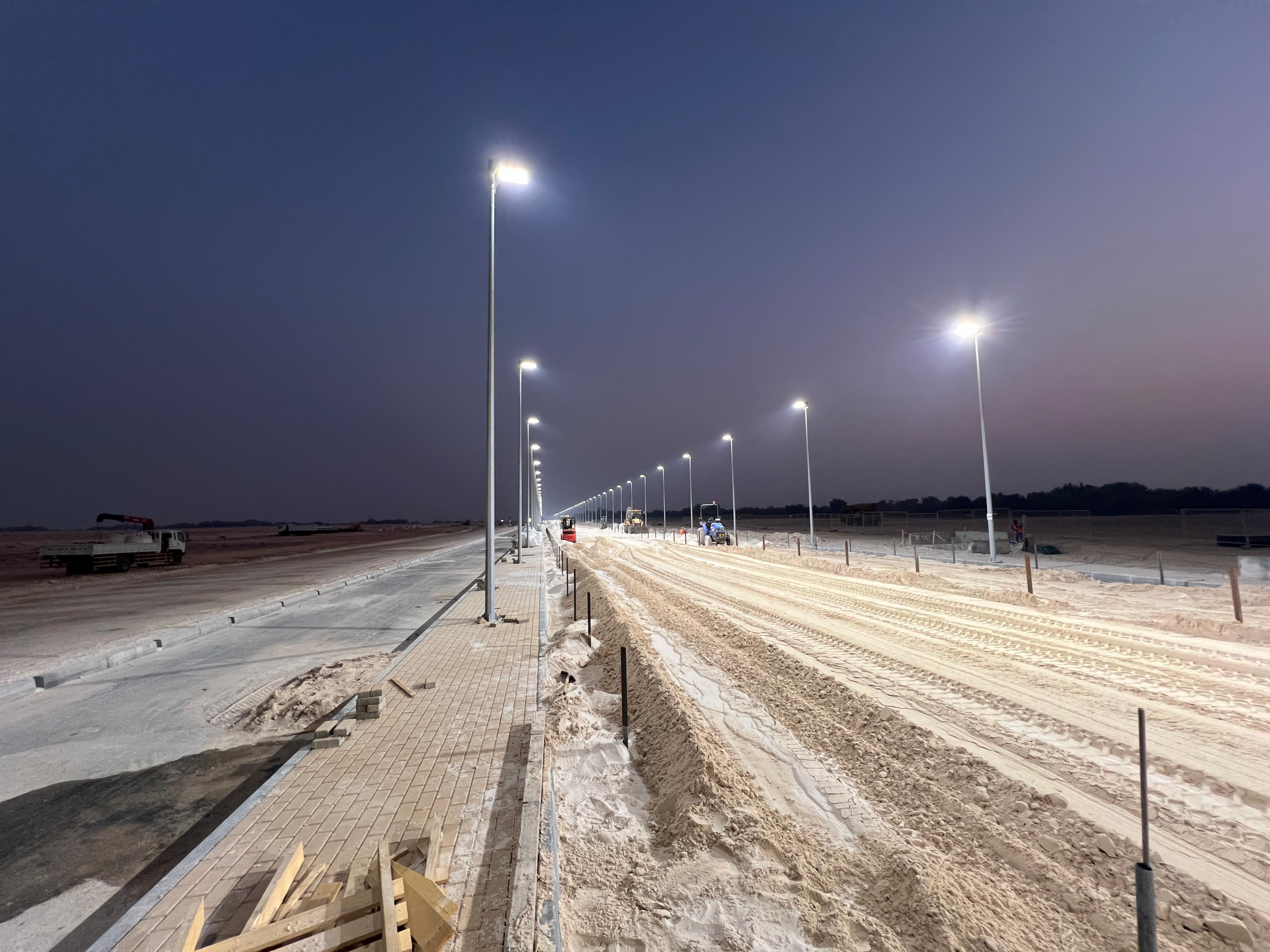 Qatar racing track field light for horse